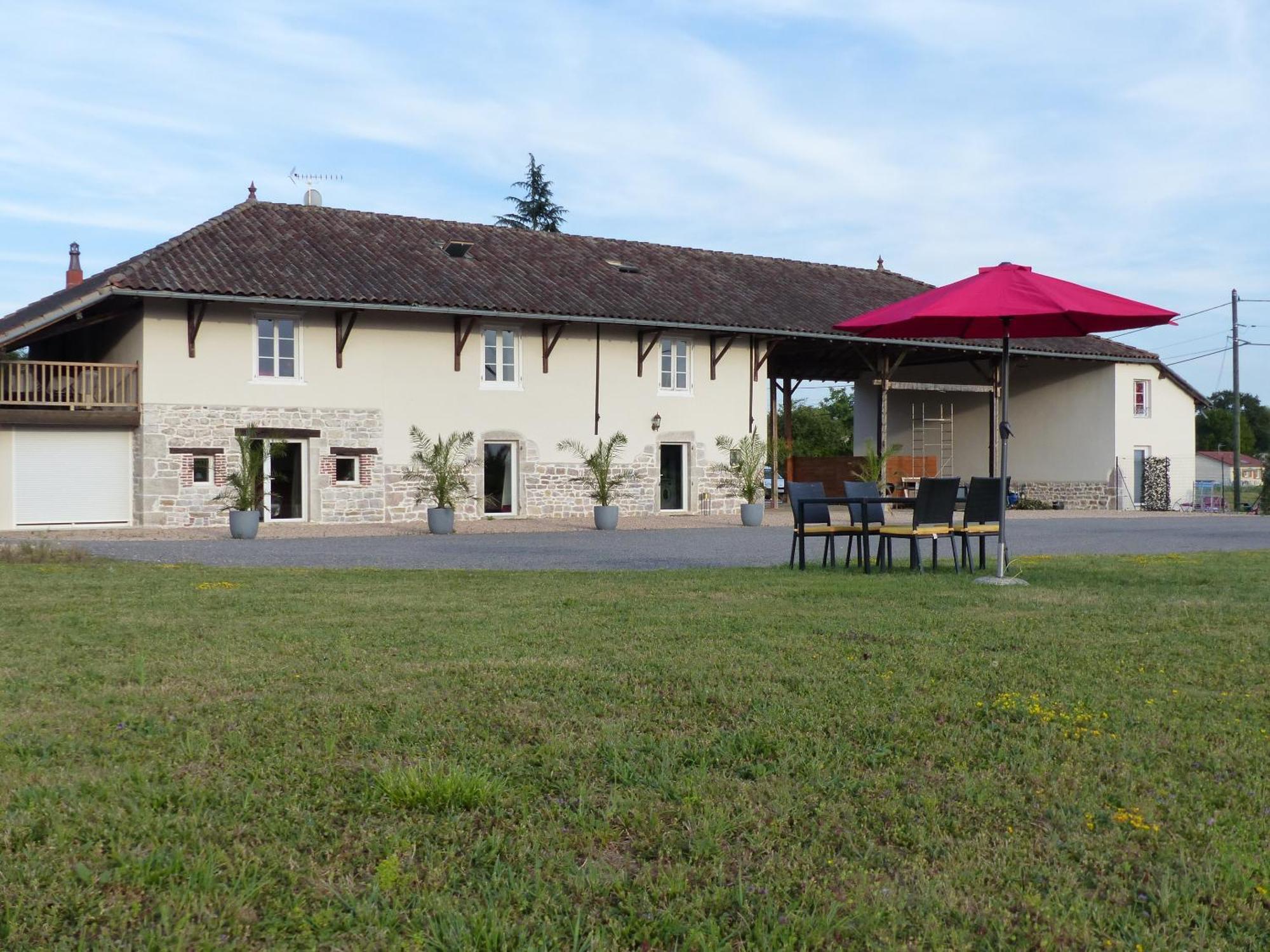 Gites Domaine De La Rochere Domsure Exterior photo